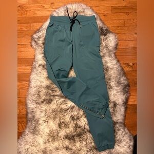 Zyia Active Women’s Teal Peak Zipper Jogger